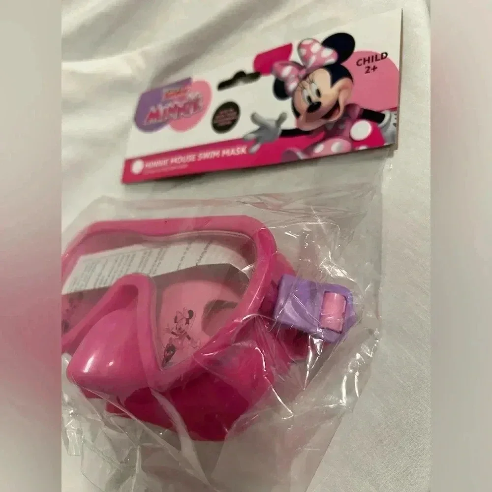 Minnie‎ Mouse swim mask